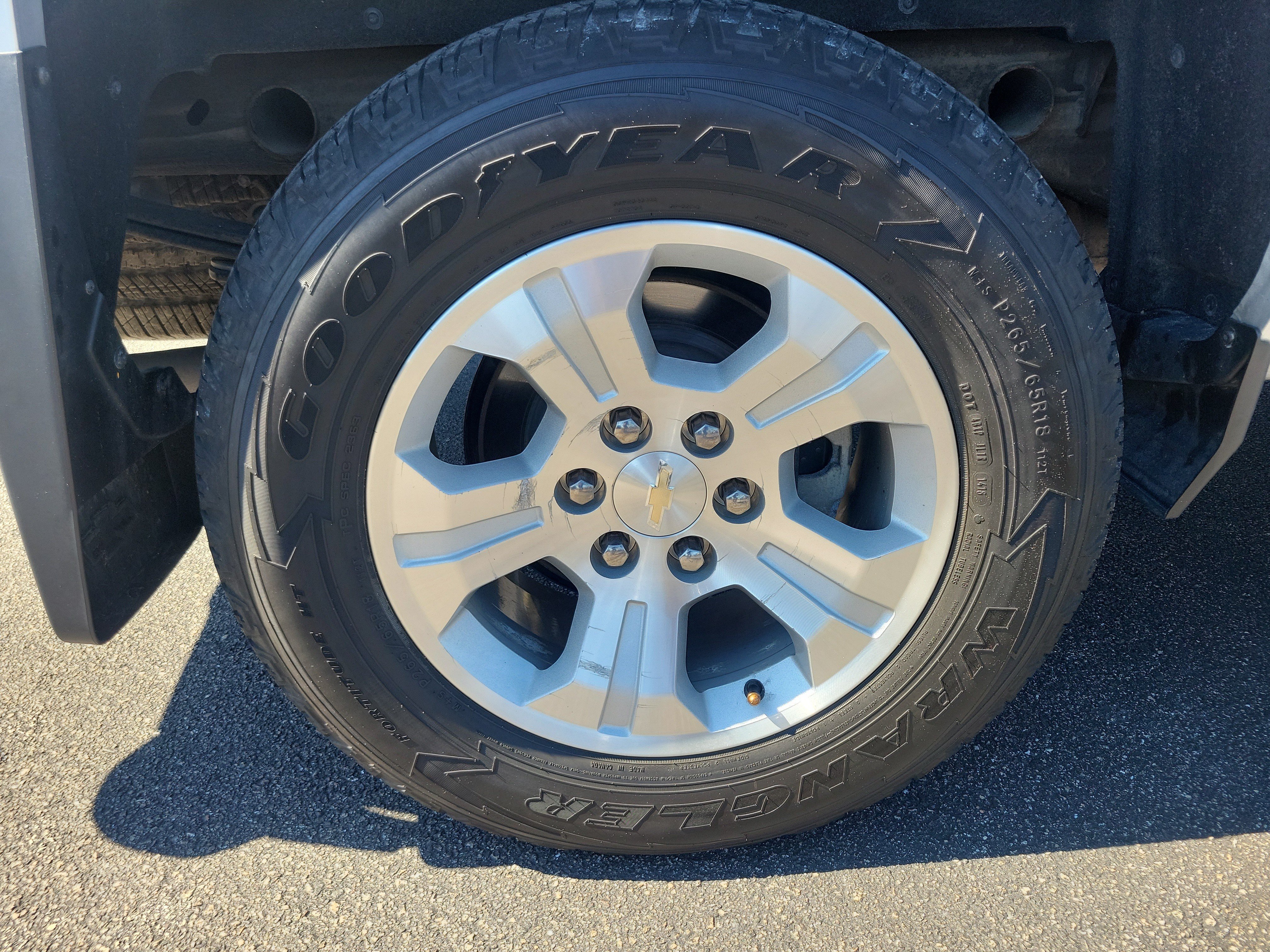 Used 2018 Chevrolet Silverado 1500 LT w/ All Star Edition AWD/4WD image 7