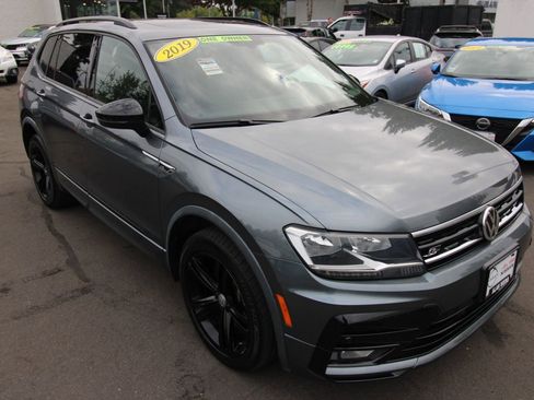 Used 2019 Volkswagen Tiguan SEL Premium R-Line AWD/4WD image 7