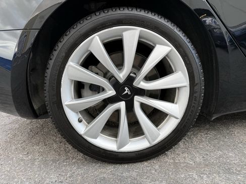 Used 2019 Tesla Model 3 Standard Range Plus image 30