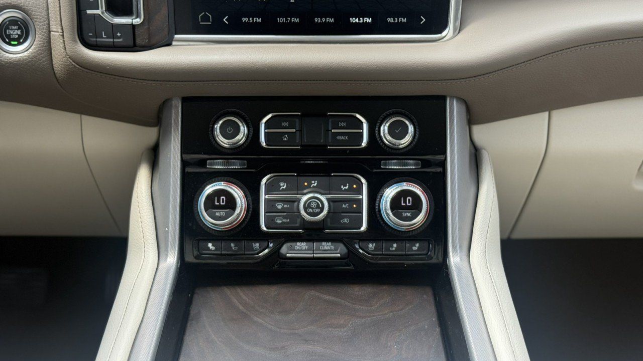 Used 2022 GMC Yukon Denali RWD image 26