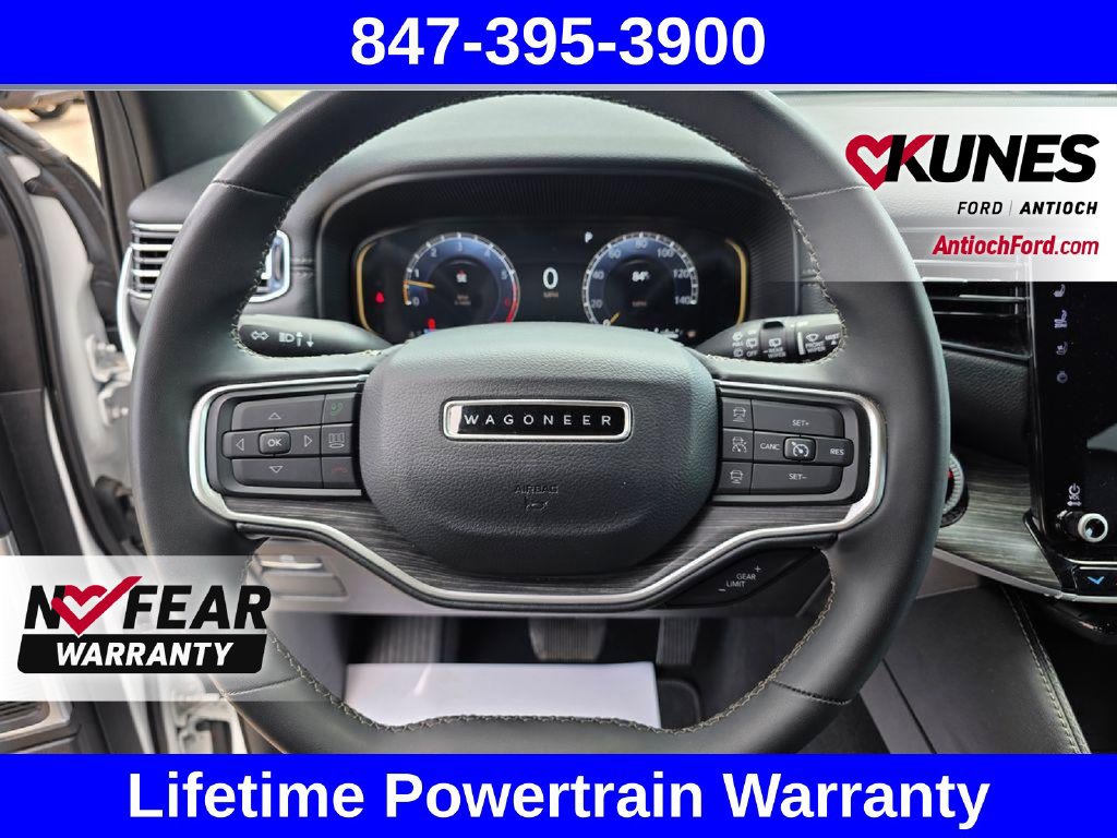 Used 2024 Jeep Wagoneer L Series II AWD/4WD image 40