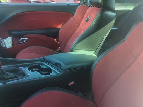 Used 2020 Dodge Challenger R/T Scat Pack RWD image 12