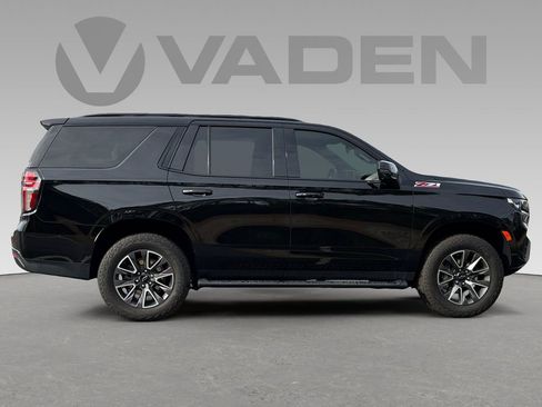 Used 2024 Chevrolet Tahoe Z71 w/ Luxury Package image 8