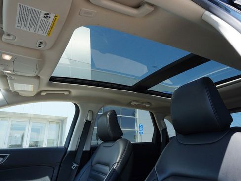 Used 2024 Ford Edge SEL w/ Convenience Package AWD/4WD image 12