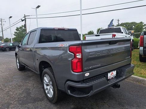 Used 2022 Chevrolet Silverado 1500 Custom AWD/4WD image 10