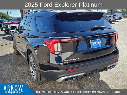 Used 2025 Ford Explorer Platinum w/ Ultimate Package AWD/4WD image 9