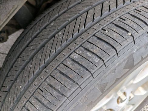 Used 2004 Land Rover Discovery HSE image 4