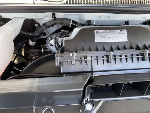 Used 2025 GMC Savana 2500 w/ Driver Convenience Package RWD image 33