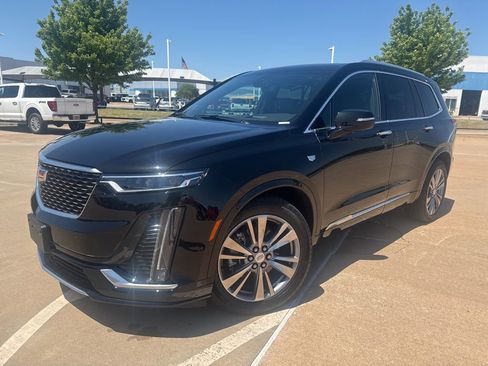Used 2025 Cadillac XT6 Premium Luxury w/ Platinum Package AWD/4WD image 1