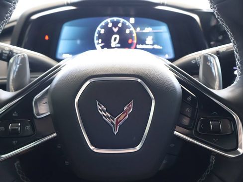 Used 2023 Chevrolet Corvette Stingray Preferred Cpe w/ Z51 Performance Package RWD image 32