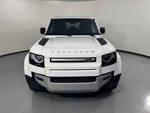 Used 2022 Land Rover Defender 110 AWD/4WD image 2