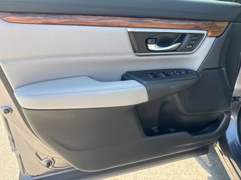 Certified 2019 Honda CR-V Touring image 9
