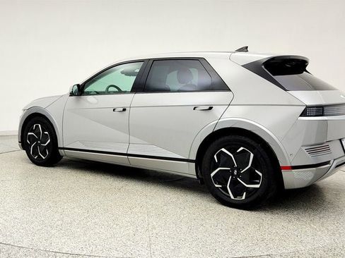 Used 2024 Hyundai Ioniq 5 Limited image 7