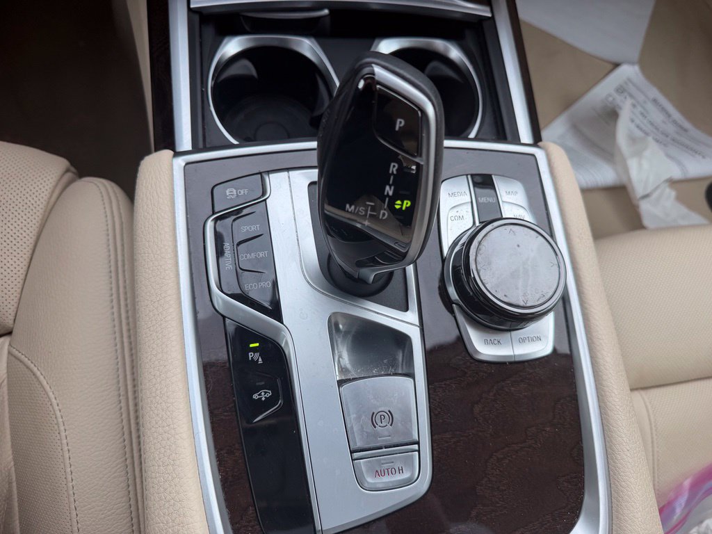 Used 2019 BMW 740i xDrive w/ Executive Package AWD/4WD image 8