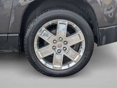 Used 2017 GMC Acadia Limited SLT image 9