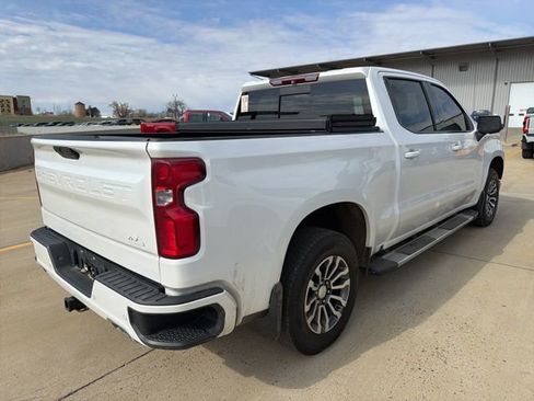 Used 2019 Chevrolet Silverado 1500 High Country w/ Technology Package AWD/4WD image 2