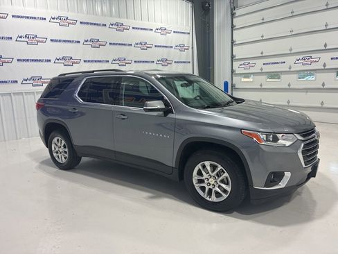 Used 2020 Chevrolet Traverse LT image 7