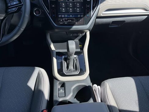 Used 2025 Subaru Forester Premium w/ Convenience Package #2 AWD/4WD image 15