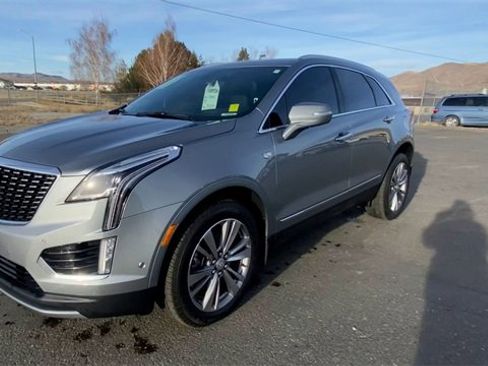 Used 2025 Cadillac XT5 Premium Luxury w/ Technology Package image 4