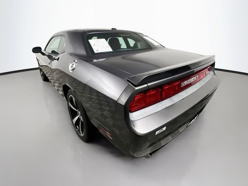 Used 2014 Dodge Challenger R/T RWD image 8