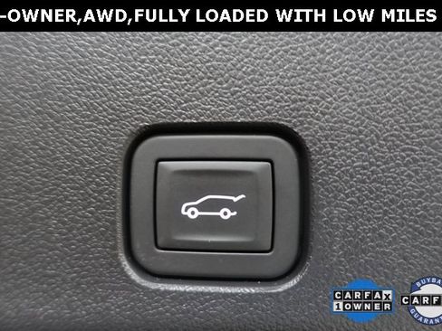 Used 2024 Chevrolet Traverse RS image 23