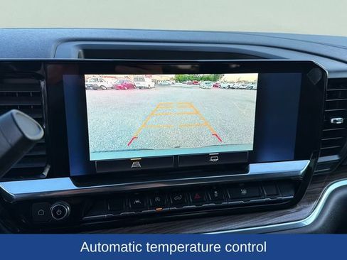 Used 2023 Chevrolet Silverado 1500 LT AWD/4WD image 11