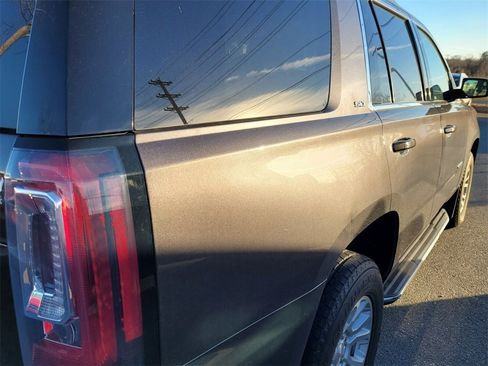 Used 2018 GMC Yukon SLT w/ HD Trailering Package image 8