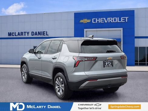 Certified 2025 Chevrolet Equinox LT FWD image 4
