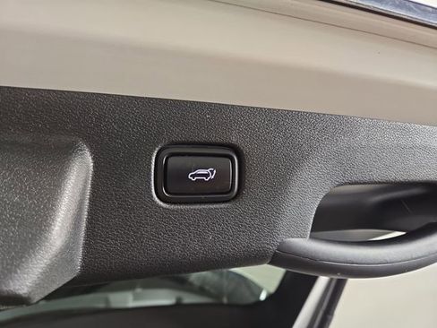 Certified 2023 Kia Sportage SX FWD image 33
