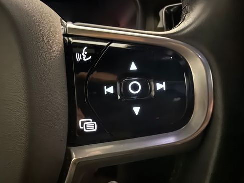 Used 2020 Volvo V60 T5 Momentum FWD image 14