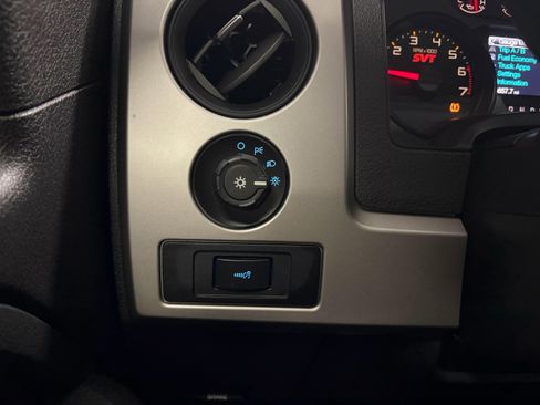 Used 2013 Ford F150 Raptor w/ Luxury Equipment Group image 20