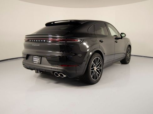 New 2026 Porsche Cayenne S image 9