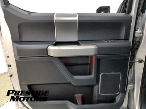 Used 2016 Ford F150 Lariat w/ Equipment Group 502A Luxury AWD/4WD image 30