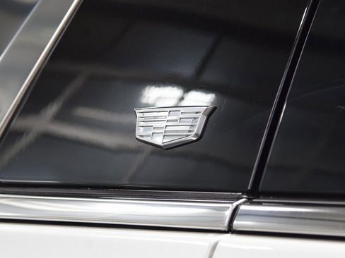 Used 2023 Cadillac Escalade ESV Premium Luxury Platinum w/ Heavy-Duty Trailer Package image 18