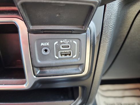 Used 2021 Jeep Wrangler Unlimited Sport image 15