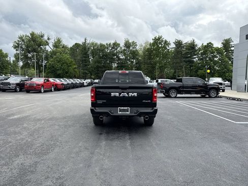 New 2026 RAM 1500 4x4 Crew Cab image 18