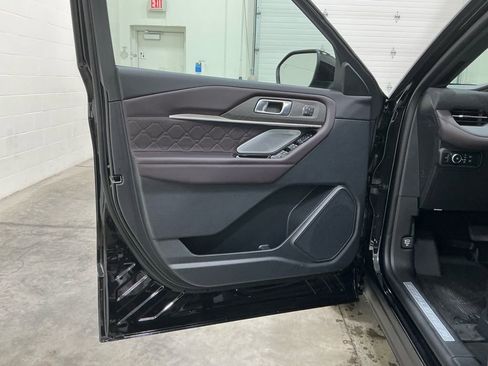 New 2026 Ford Explorer Platinum w/ LUX Leather Package image 16