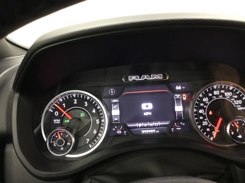 Used 2022 RAM 1500 Big Horn AWD/4WD image 38