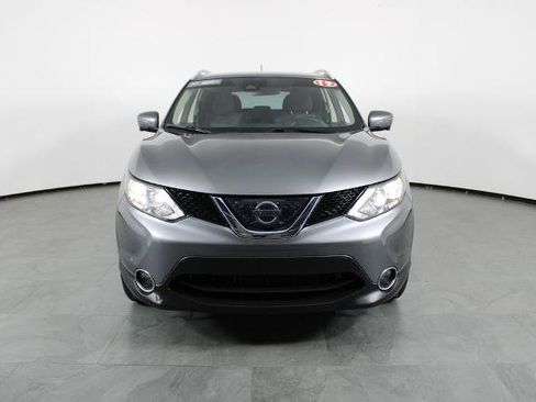 Certified 2019 Nissan Rogue Sport SV w/ Technology Package FWD image 14