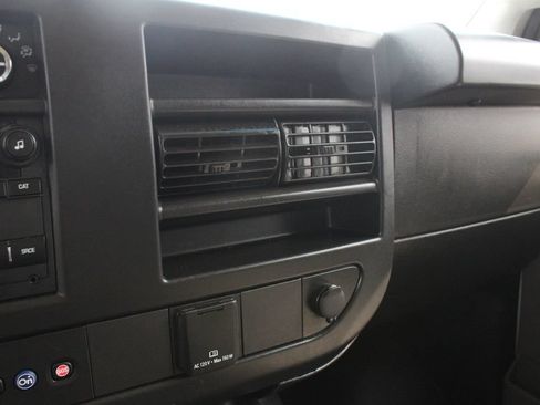 Used 2022 Chevrolet Express 2500 w/ Driver Convenience Package RWD image 17