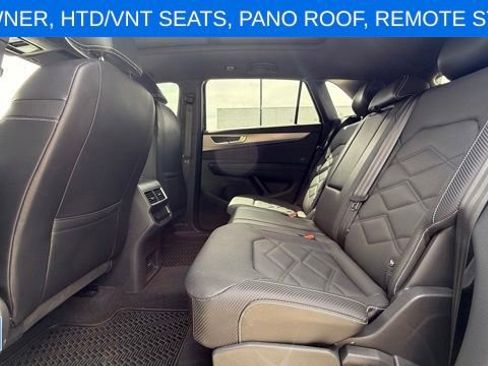 Used 2024 Volkswagen Atlas Cross Sport SE w/ Panoramic Sunroof Package AWD/4WD image 11