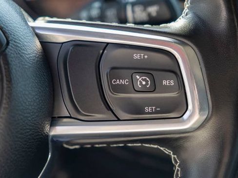 Used 2021 Jeep Wrangler Unlimited Sahara AWD/4WD image 20