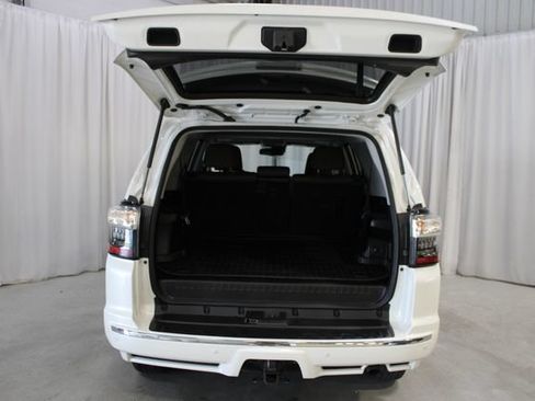 Used 2022 Toyota 4Runner Limited AWD/4WD image 35