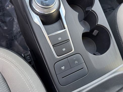 Used 2021 Ford Escape S image 19