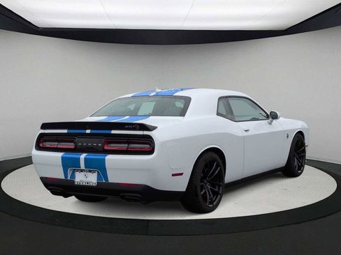 Used 2023 Dodge Challenger SRT Hellcat w/ Driver Convenience Group image 8
