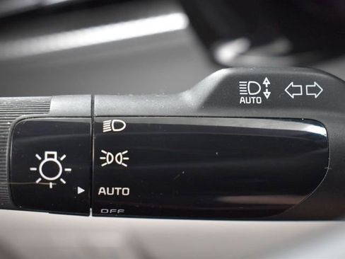 Used 2022 Kia K5 LXS image 26