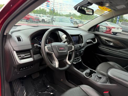 Used 2024 GMC Terrain SLT w/ Infotainment Package II AWD/4WD image 14