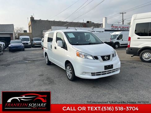 Used 2021 Nissan NV200 SV w/ Sliding Door Glass Package image 3