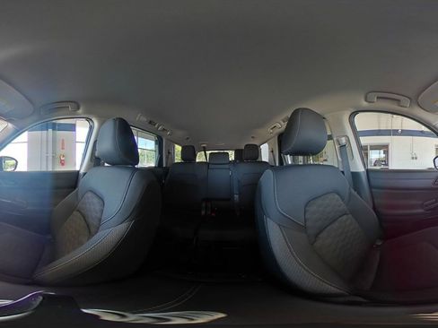 Used 2025 Nissan Pathfinder SV image 45