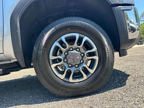 New 2026 GMC Sierra 2500 SLE w/ SLE Value Package; AWD/4WD image 13